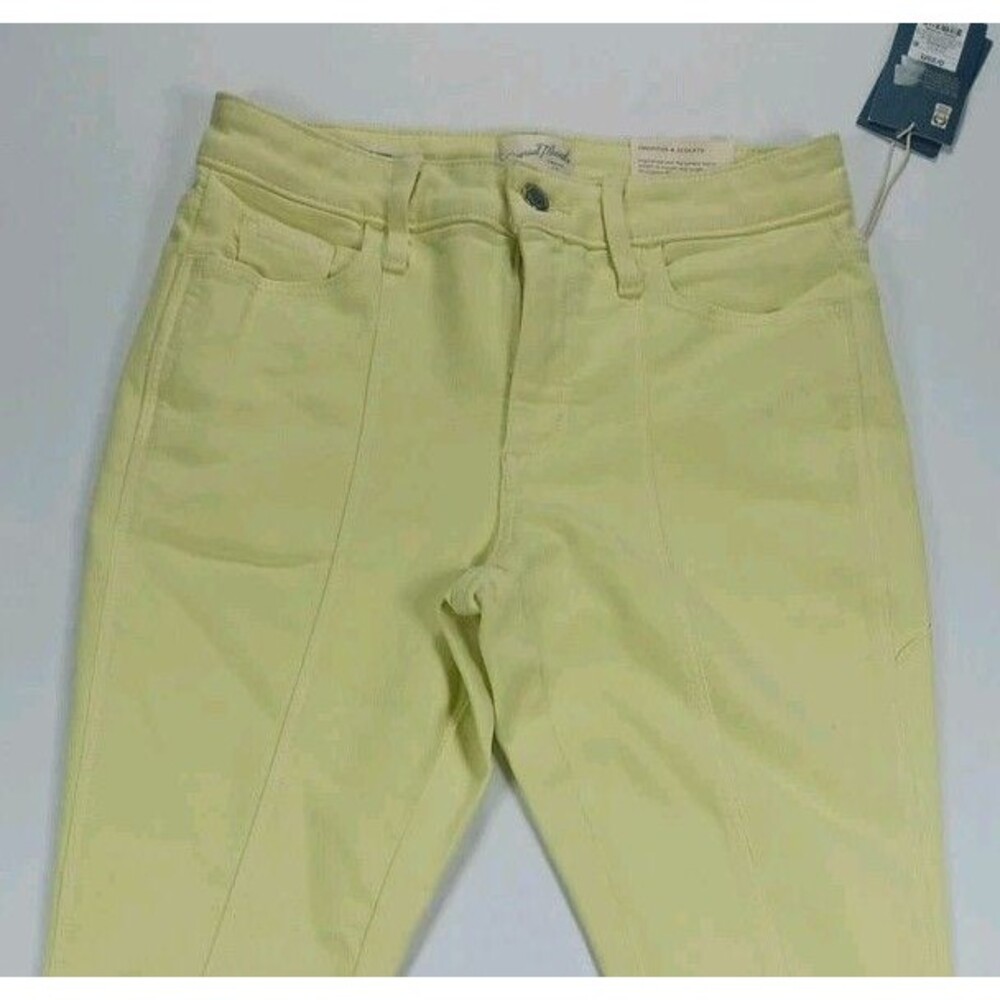 NWT Universal Thread High Rise Skinny Jeans Yellow Denim Slimming Pants 00 25R - Picture 2 of 10